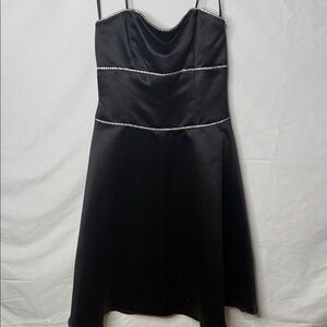 Jessica McClintock satin rhinestone black halter top fancy dress sz 4
